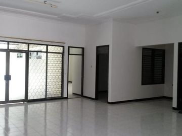 Rumah Disewakan Darmo Permai Selatan