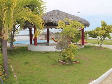 Villa Marina: Se Vende Casa Cerca del Mar en Capaes