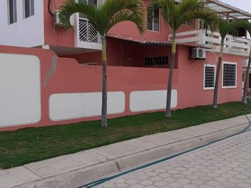Villa Marina: Se Vende Casa Cerca del Mar en Capaes