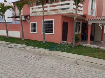 Villa Marina: Se Vende Casa Cerca del Mar en Capaes