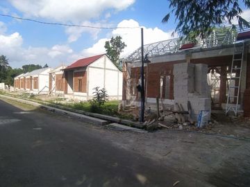 Tinggal 3 UNIT! PROMO Cuma 200 Jt-an Rumah Klasik Gebyok Jawa