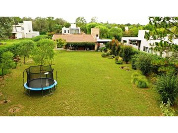 VENTA-CASA EN LA PALOMA   VILLA ALLENDE-4DORM