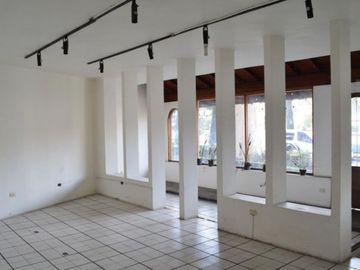En venta casa en avenida principal de xalapa-veracruz ideal para empresa,oficina