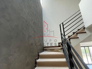 Casa Nueva Venta Bosques del Valle V  5,800,000 Armriv R2