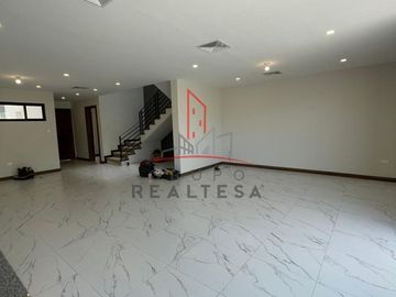 Casa Nueva Venta Bosques del Valle V  5,800,000 Armriv R2