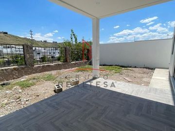 Casa Nueva Venta Bosques del Valle V  5,800,000 Armriv R2