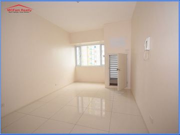 1 Bedroom Spacious Condominium in Espana Manila &ndash; UT 4