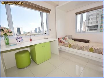 1 Bedroom Spacious Condominium in Espana Manila &ndash; UT 4