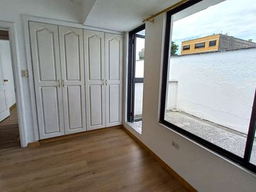 Venta de casa valle de los Chillos