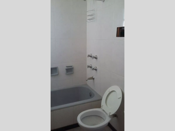 Departamento en Venta en Recoleta 2 ambientes c/dependencia 95 m2 + 2 cocheras – Uriburu 1000