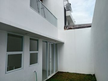 Hanya 2 Unit Rumah Readystok 2LT Mainroad Cisaranten Arcamanik Bagus utk Investasi