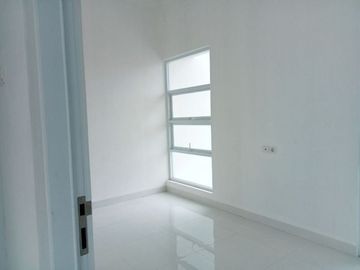 Hanya 2 Unit Rumah Readystok 2LT Mainroad Cisaranten Arcamanik Bagus utk Investasi