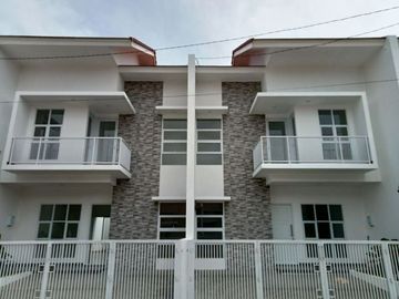 Hanya 2 Unit Rumah Readystok 2LT Mainroad Cisaranten Arcamanik Bagus utk Investasi