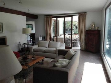 Casa en Venta en AV. LAS CONDES