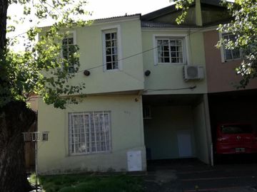 Muy lindo duplex 3 ambientes con cochera y terraza