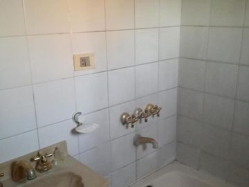 Muy lindo duplex 3 ambientes con cochera y terraza