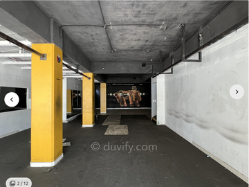 Local comercial cerca de Metro Fernando castillo velasco