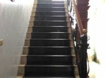 Rumah di Raffles Hills Cibubur, Depok. Mewah dan Strategis