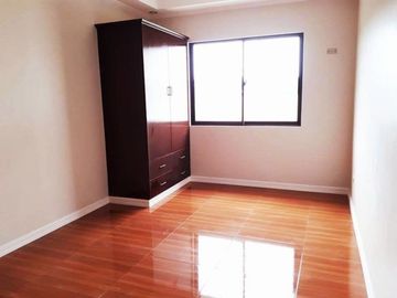 5Bedroom 2-Storey Brandnew House & Lot for SALE in Angeles C