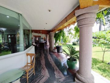 Casa en Fraccionamiento en Lomas de Vista Hermosa, Cuernavaca, Morelos CAEN-789-