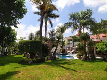 Casa en Fraccionamiento en Lomas de Vista Hermosa, Cuernavaca, Morelos CAEN-789-