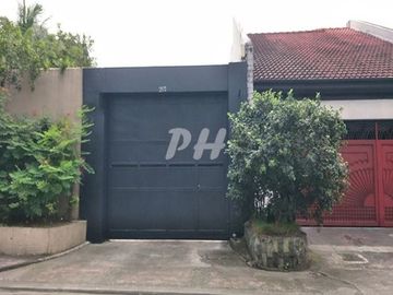 Elegant House and Lot in Project 4 near in Ortigas Avenue PH956
