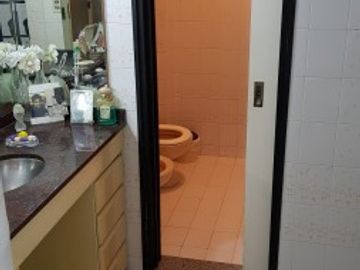 Venta casa Avda. Pellegrini/Necochea, magnÃ­fica propiedad estilo mediterrÃ¡neo, pileta, parque, jacuzzi.