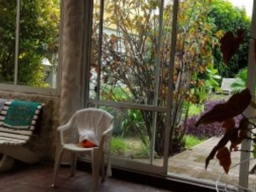 Venta casa Avda. Pellegrini/Necochea, magnÃ­fica propiedad estilo mediterrÃ¡neo, pileta, parque, jacuzzi.