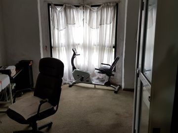 Venta casa Avda. Pellegrini/Necochea, magnÃ­fica propiedad estilo mediterrÃ¡neo, pileta, parque, jacuzzi.