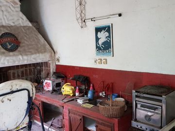 Venta casa Avda. Pellegrini/Necochea, magnÃ­fica propiedad estilo mediterrÃ¡neo, pileta, parque, jacuzzi.