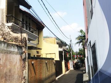Dijual via Lelang Rumah Tebet 2 Lantai, Tebet, Jakarta Selatan