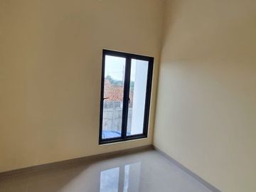 Rumah siap huni bangunan 2 lantai dalam perumahan di Jl. Imogiri Timur km 7, Tamanan, Banguntapan, Bantul, Yogyakarta