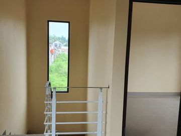 Rumah siap huni bangunan 2 lantai dalam perumahan di Jl. Imogiri Timur km 7, Tamanan, Banguntapan, Bantul, Yogyakarta