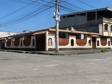 CASA RENTERA EN VENTA EN LA CIUDAD DE PASAJE