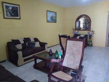 Espectacular Casa en Venta! Amplio Jardín, Valladolid, Pueblo
