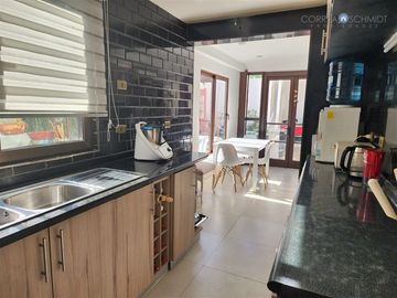 Casa en Venta en Condominio cercano a Arturo Prat, Machalí