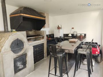 Casa en Venta en Condominio cercano a Arturo Prat, Machalí