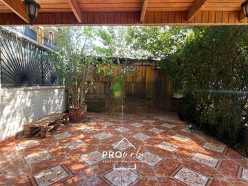 Casa en Venta en Avenida Lo Errazuriz