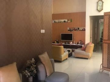 Dijual rumah Tenggilis Mejoyo Utara MEWAH NEGO