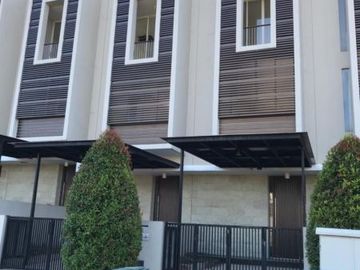 SOHO GRAHA NATURA LONTAR 3 LANTAI COCOK BUAT KANTOR PLUS TEMPAT TINGGAL