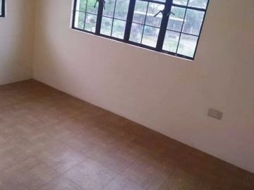 Susana Executive Village House for SALE