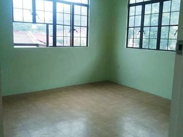 Susana Executive Village House for SALE