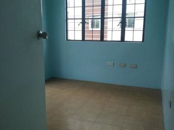 Susana Executive Village House for SALE