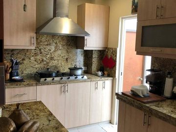 Terranostra - etapa Tarragona, Venta Hermosa casa buen metraje!!(J.Luna)