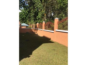ALQUILO ESPECTACULAR CASA 350MT2  EN CLAYTON VILLAGE L/B
