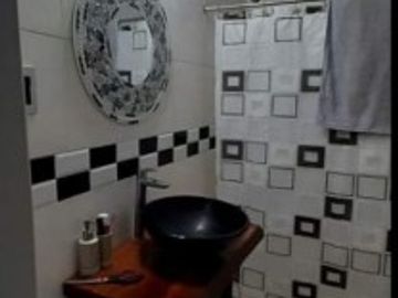 SE VENDE CASA CON GALPON ZONA PARQUE GAZZANO