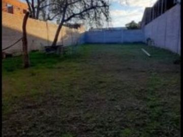 SE VENDE CASA CON GALPON ZONA PARQUE GAZZANO
