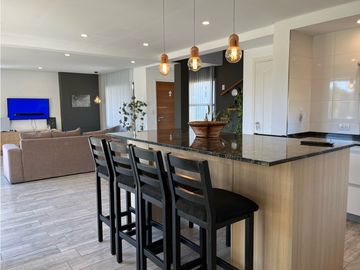Casa 5 ambientes con pileta y quincho Barrio Privado