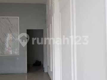 Ruko 4 lantai golf island cocok untuk cafe, resto, office