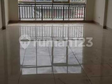 Ruko 4 lantai golf island cocok untuk cafe, resto, office